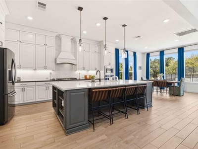 Primary bedroom at 1078 Gato Del Sol Ave - 5 bed 3 bath home
