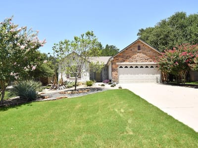 Living area at 108 Camp DR - 2 bed 2 bath home