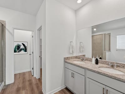 Photo 4 of 21 at 108 Gabro TRL - 3 bed 2 bath home
