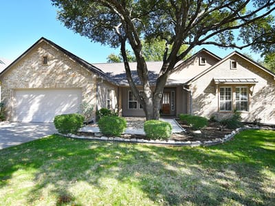 Living area at 108 High Trail DR - 2 bed 2 bath home