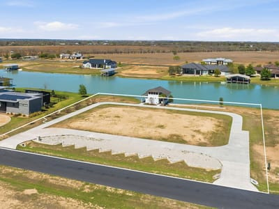 Property photo 3 at 108 Lakeside Cv - San Marcos River Ranch, Martindale, TX