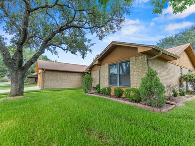 Property photo 5 at 108 Meadow Creek DR - 3 bed 2 bath home