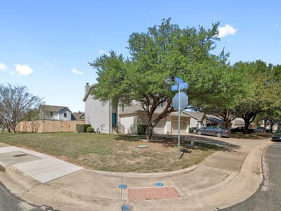 Living area at 108 Prairie Springs CV - 3 bed 2 bath home