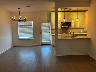 Living area at 108 Shenandoah TRL - 3 bed 2 bath home