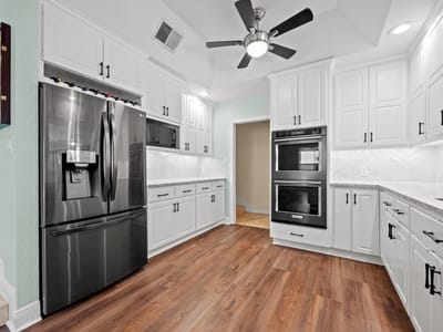 Primary bedroom at 10805 Spicewood PKWY - 4 bed 2 bath home