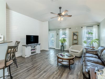 Property photo 2 at 1089 Hot Spring VLY - 3 bed 2 bath home