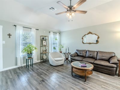 Property photo 3 at 1089 Hot Spring VLY - 3 bed 2 bath home