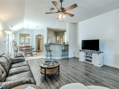 Property photo 5 at 1089 Hot Spring VLY - 3 bed 2 bath home