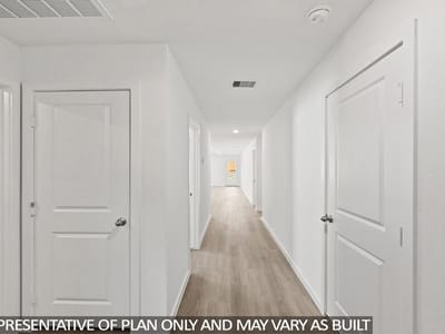 Property photo 4 at 109 Baby Calf Roping RD - 5 bed 2 bath home