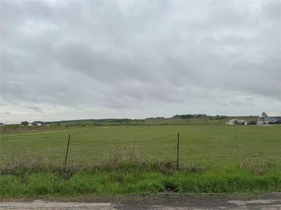 Living area at 109 Black Ankle Rd - RURAL SE RIVER RD-DICKERSON RD-BORCHERT LP AREA, Lockhart, TX