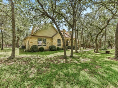 Living area at 109 Elm Wood DR - 4 bed 3 bath home