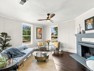Photo 4 of 17 at 109 N 11th ST - 2 bed 1 bath home
