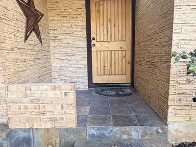 Property photo 3 at 109 Pine Cone LN - 3 bed 2 bath home