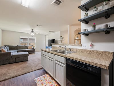 Living area at 109 Proclamation Ave - 3 bed 2 bath home