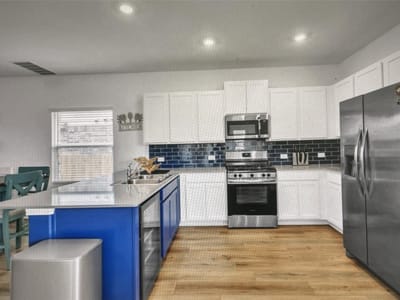 Primary bedroom at 109 Seminole DR - 3 bed 2 bath home