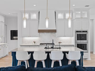 Living area at 109 Star Thistle TRL - 4 bed 4 bath home