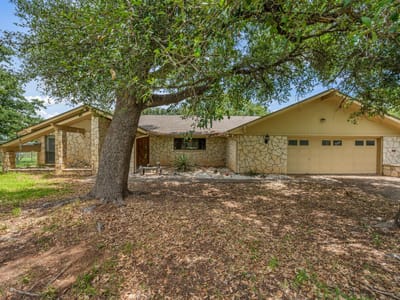 Kitchen at 109 Sunset CIR - 3 bed 2 bath home