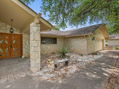 Primary bedroom at 109 Sunset CIR - 3 bed 2 bath home