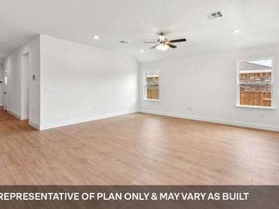 Living area at 109 Union Pacific DR - 5 bed 3 bath home