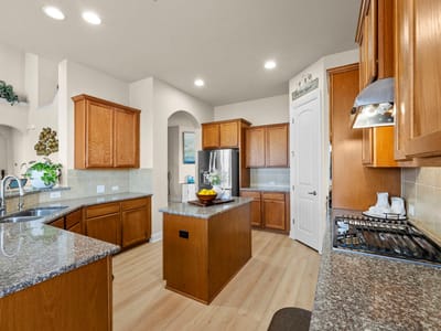 Property photo 5 at 109 Wake GRV - 5 bed 3 bath home