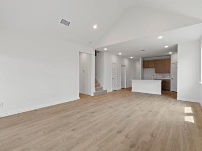 Photo 5 of 36 at 10910 Mystic Timber DR - 4 bed 2 bath home