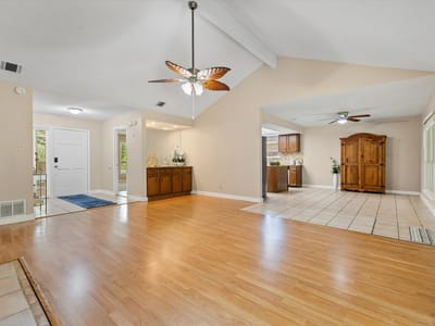 Property photo 3 at 10915 Thicket TRL - 3 bed 2 bath home