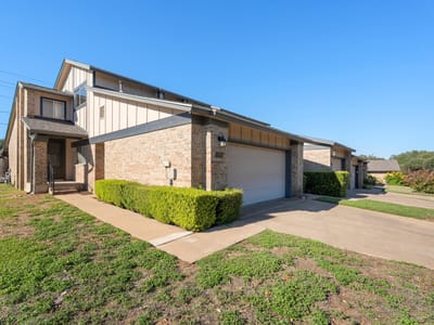 Photo 5 of 23 at 1094 Verbena DR Unit #1474 - 3 bed 2 bath home