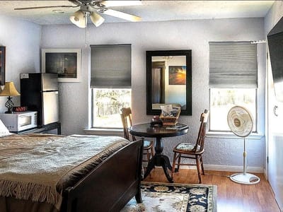 Primary bedroom at 11 Cypress Fairway Vlg - 3 bed 3 bath home