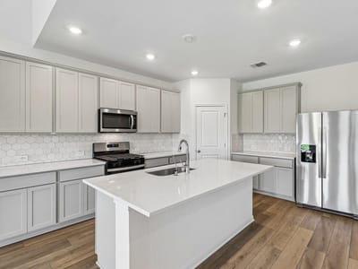 Property photo 4 at 110 Cassins Nest - 5 bed 3 bath home