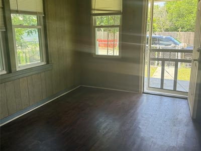 Living area at 110 E Rio Grande ST - 3 bed 1 bath home