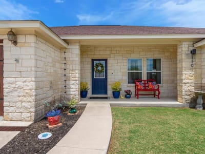 Living area at 110 N Tanner CT - 3 bed 2 bath home