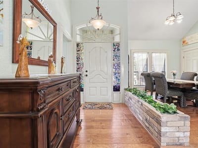 Primary bedroom at 110 S Ridge CIR - 3 bed 2 bath home