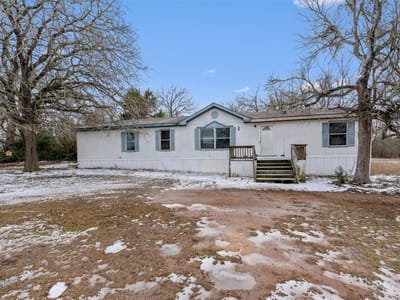 Kitchen at 1100 County Road 474 - 3 bed 2 bath home