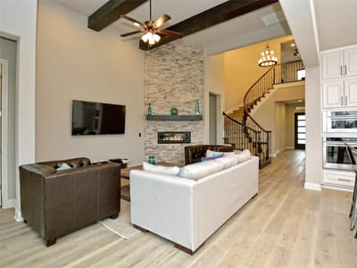 Property photo 5 at 11000 Cut Plains Loop - 4 bed 3 bath home
