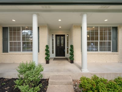 Kitchen at 11000 Quarry Oaks TRL - 5 bed 4 bath home