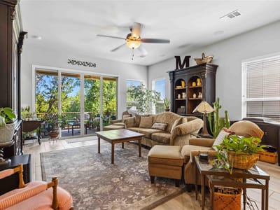 Property photo 3 at 11004 Cut Plains LOOP - 4 bed 2 bath home