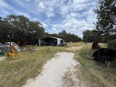 Kitchen at 11009 S Highway 183 Hwy - None, Lampasas, TX