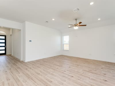 Property photo 4 at 1101 Bear Track Loop - 3 bed 2 bath home