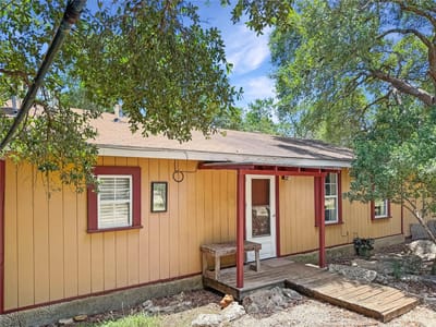 Kitchen at 1101 Days End RD - 2 bed 1 bath home