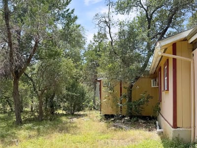 Primary bedroom at 1101 Days End RD - 2 bed 1 bath home