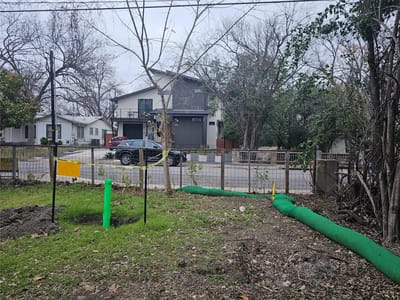Primary bedroom at 1101 Romeria DR - Mayfield, Austin, TX