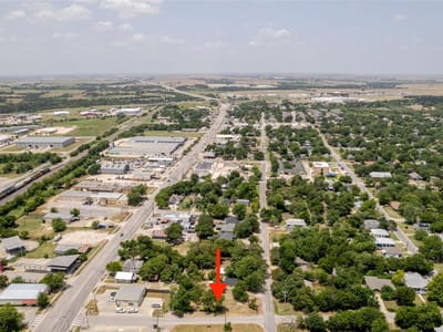 Property photo 3 at 1101 W 3rd ST - Doak Add, Taylor, TX
