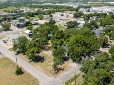 Property photo 5 at 1101 W 3rd ST - Doak Add, Taylor, TX