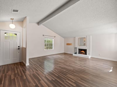 Property photo 4 at 11010 Prairie Dove CIR - 3 bed 2 bath home