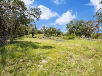 Primary bedroom at 1102 Debco Ln - Siesta Shores Sec 02, Spicewood, TX