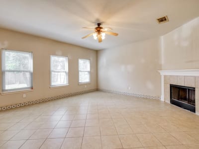Property photo 5 at 11021 Silo Valley DR - 4 bed 2 bath home