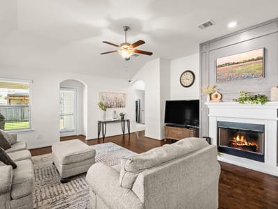 Photo 2 of 26 at 1104 Arvada DR - 3 bed 2 bath home