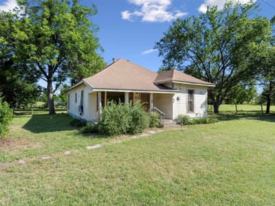 Kitchen at 1104 E Umlang St - 3 bed 1 bath home