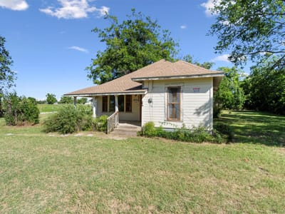 Primary bedroom at 1104 E Umlang St - 3 bed 1 bath home