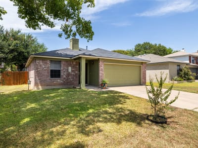 Property photo 3 at 1104 Laurelleaf DR - 3 bed 2 bath home